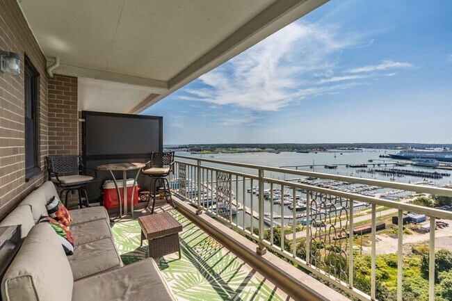 Photo - 45 Eastern Promenade Unidad 10G