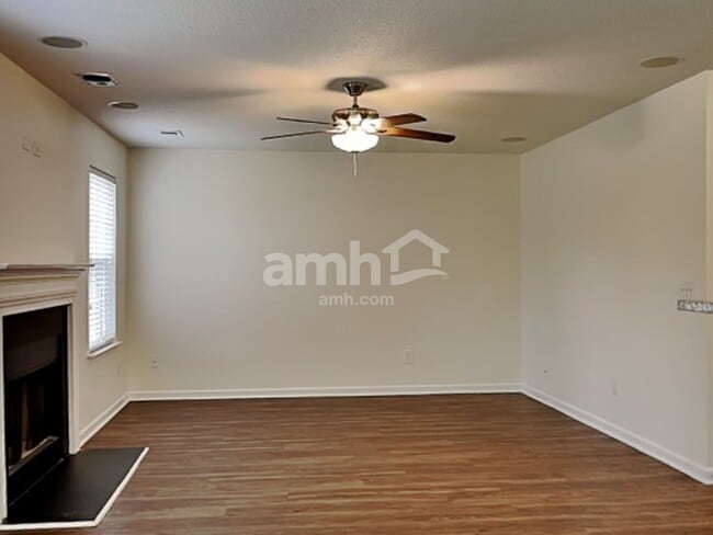 Photo - 520 Dogwood Creek Pl