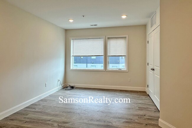 Photo - 219 Waterman St Unit 104