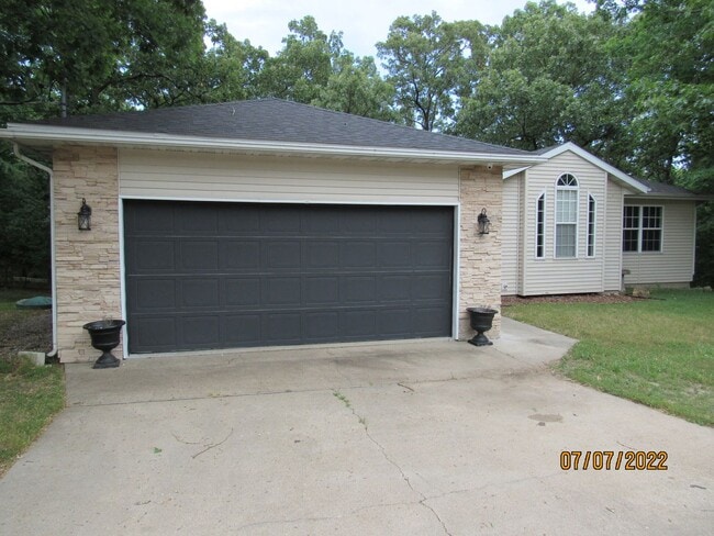 Photo - 3 bedroom house in Lake Ozark for rent