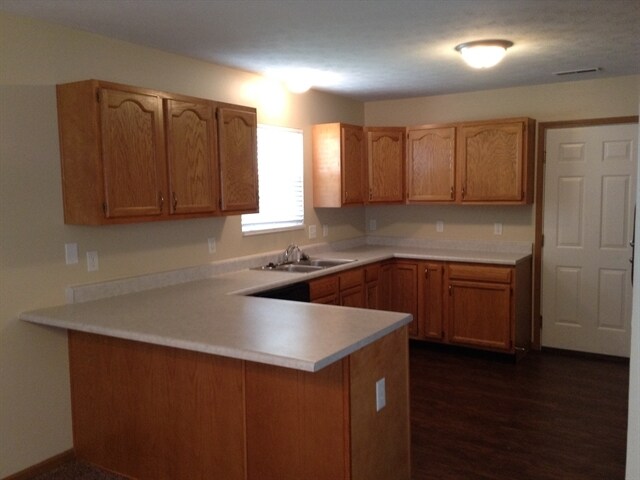 Photo - 1344 Crescent Ct