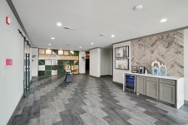 Photo - Seville @ Bellmar