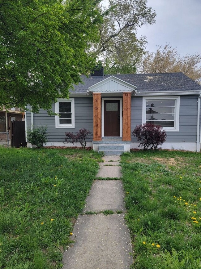 Photo - Cute Remodeled 4 Bedroom House for Rent in SLC!