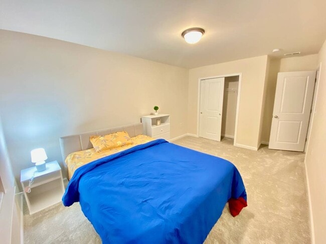 Photo - 1230 University Ct