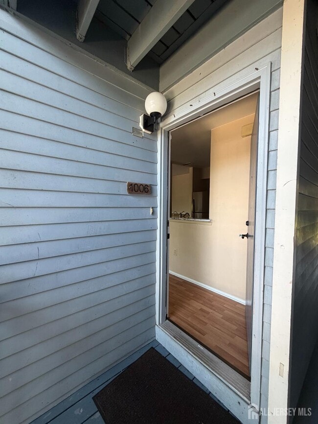 Photo - 1006 Aspen Dr