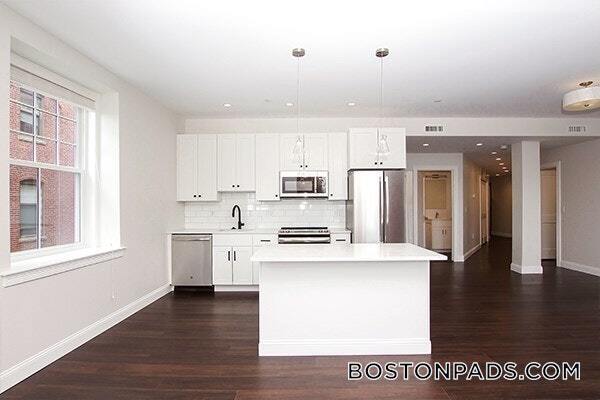 Building Photo - 120 Washington St