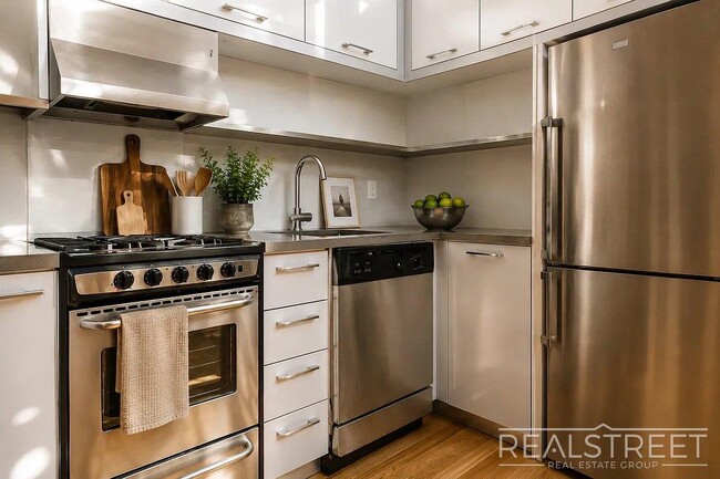 Photo - Dupont Street Unit 2D