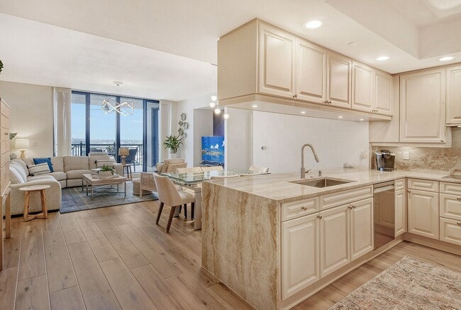 Photo - Short term ONLY Amazing 2/2 condo in the h...