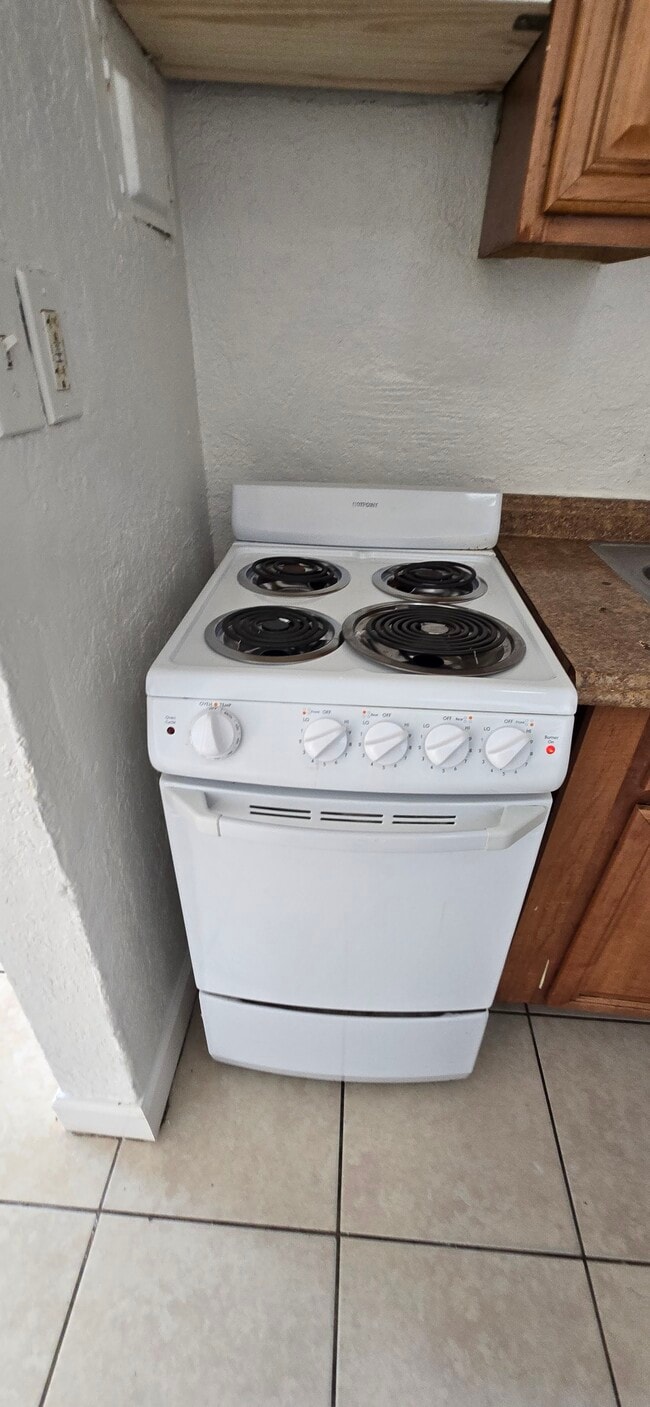 Building Photo - 5731 Flagler Street # 3 Unit # 1