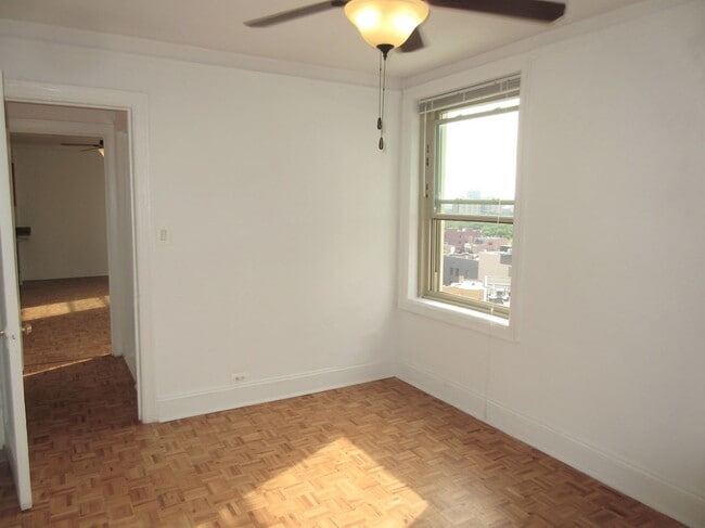 Photo - 1936 N Clark St Unit 1002