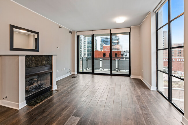 Photo - 744 N Clark St Condo Unit 704