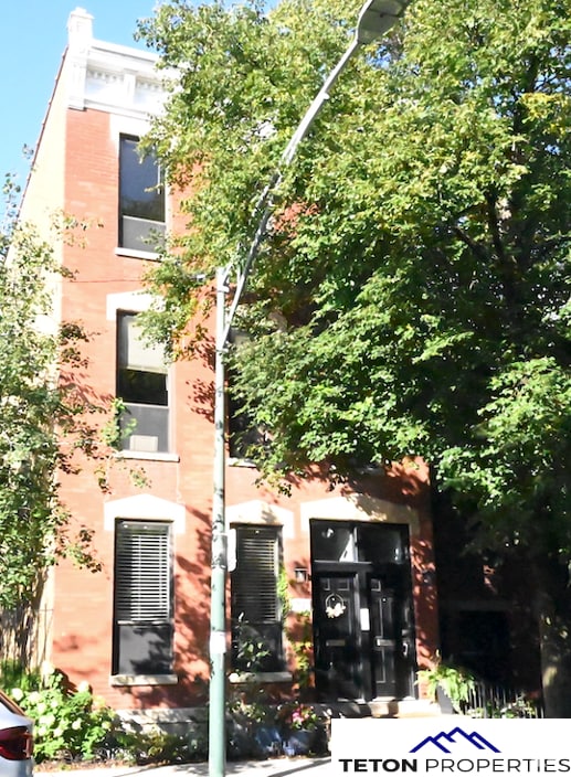 Building Photo - 1712 N Bissell St Rental