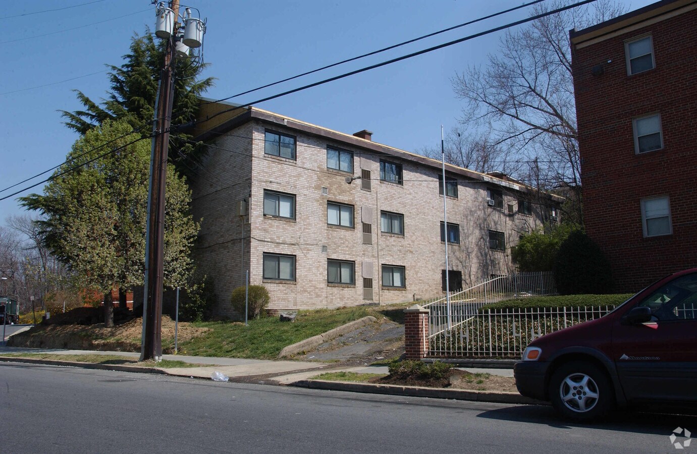 Photo - 4180 Livingston Rd SE Apartments