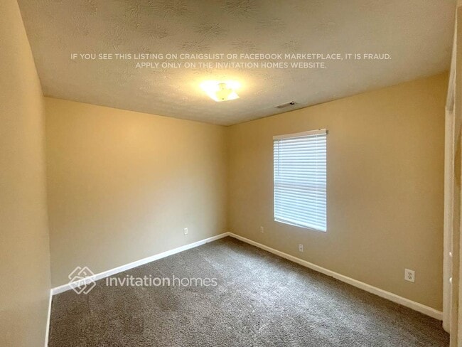 Photo - 185 Bramble Bush Trail