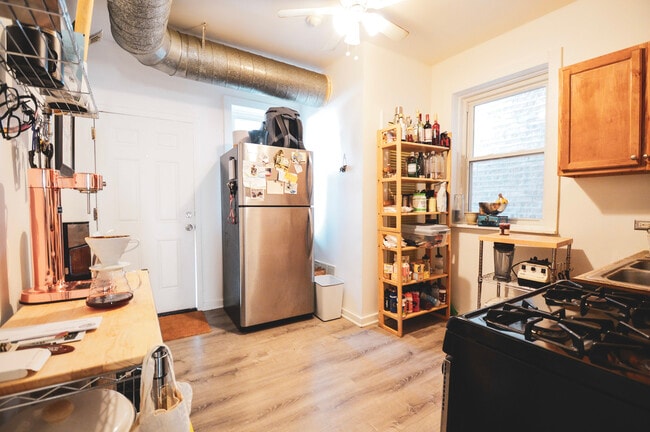 Photo - 3320 W Crystal St Unit 1