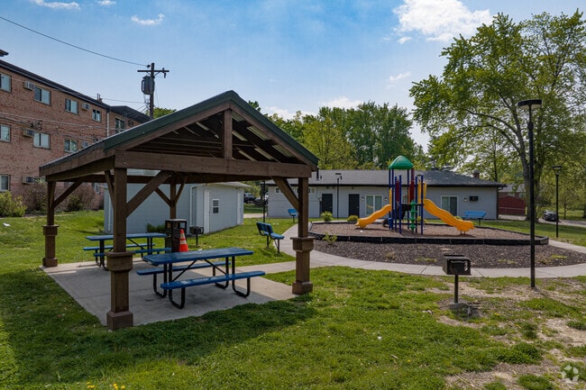 Photo - Florence Apartments