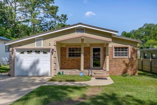 Building Photo - $250 Off Your Second Month's Rent + $250 Referral Bonus | Charming 3-Bedroom Home in Tallahassee