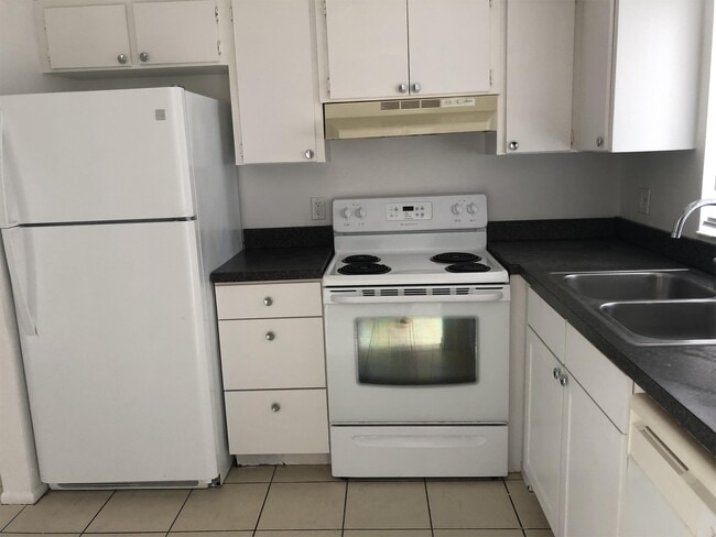 Photo - 2340 Maple Ave Unit 401