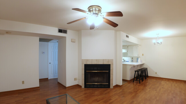 Open floor plan - 4525 Mississippi St Condo