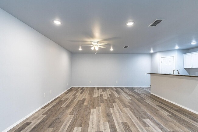 Photo - 1104 N Englewood Ave