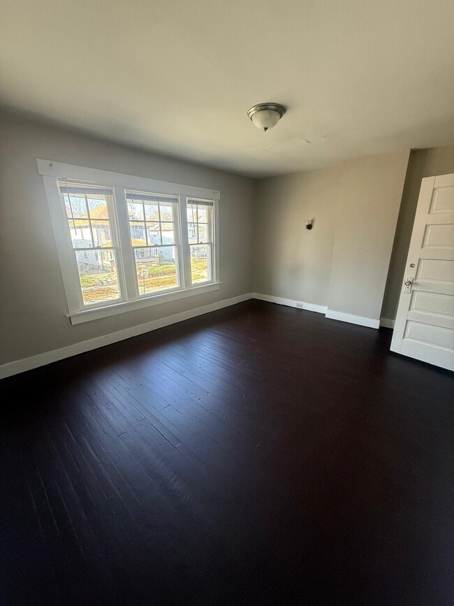 Room - 220 Rockwood Ave Unit #218