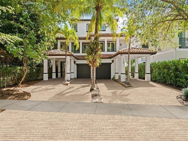 Building Photo - 122 NE 16th Terrace