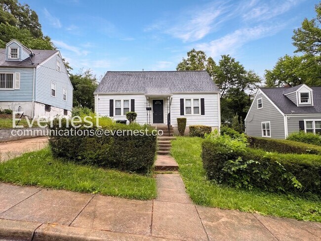 Photo - 5427 Varnum St
