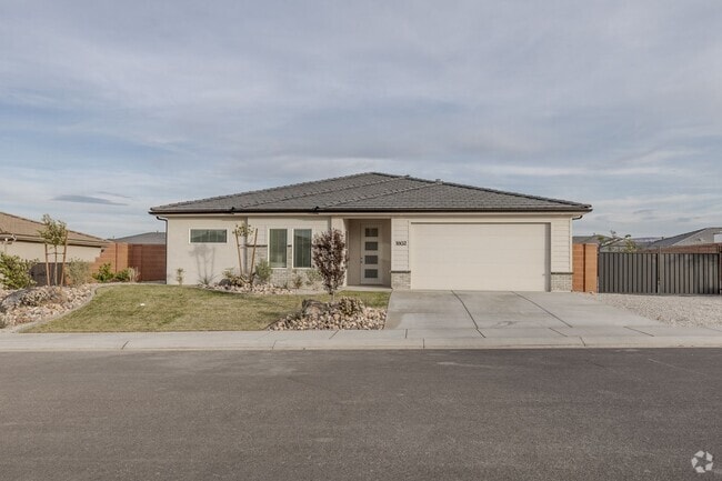 Building Photo - Beautiful Property in the Sage Canyon Neig... Rental