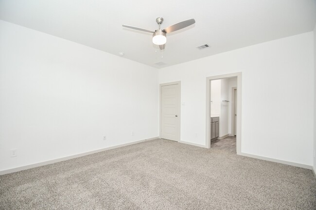 Photo - 2818 Bethnal Gdn Wy