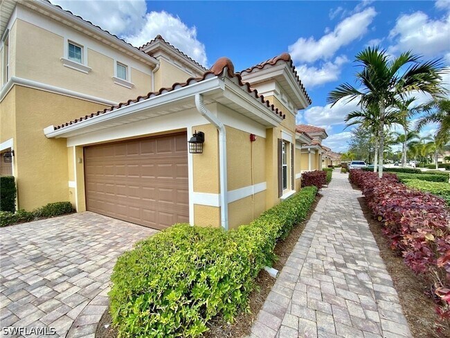 12908 New Market St Unit 201
