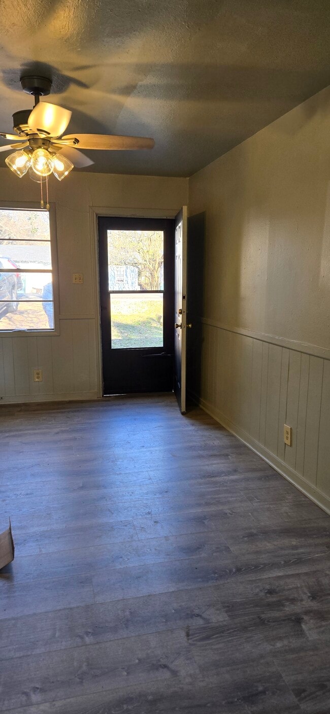 Photo - 1610 S 10th St