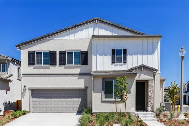 Photo - Tricon Twelve Bridges