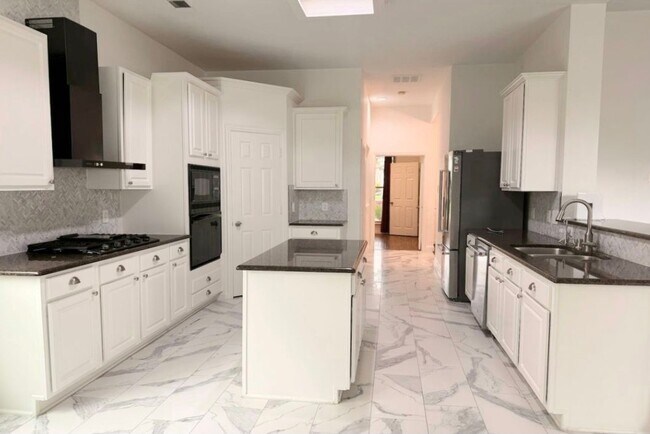 Photo - 11821 Cotswold Dr