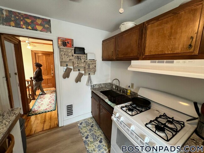 Photo - 2 Durham St Unit PH