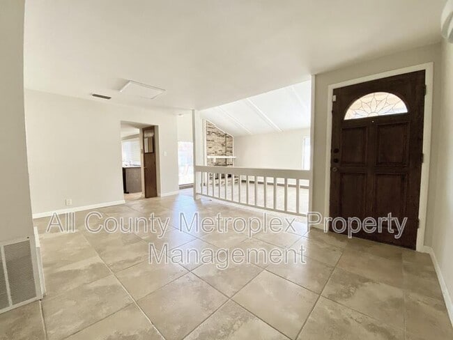 Photo - 1700 Crystal Way