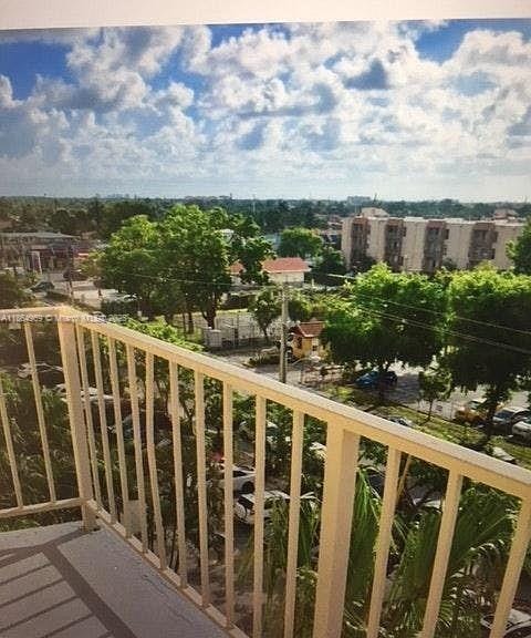 Building Photo - 801 NW 47th Ave Unit 606W Rental