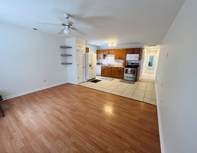 Photo - 226 Dobbs St Unidad 228