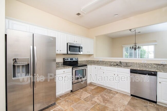 Photo - 12312 Dunford St