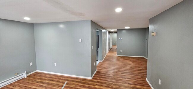 12 N 11th St