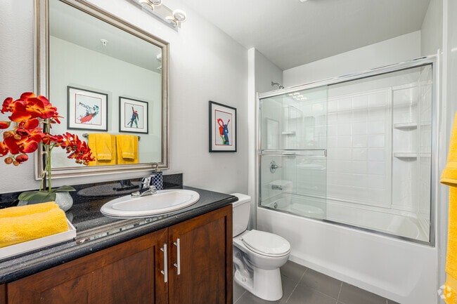 2BR, 2BA - 1038SF - Second Bathroom