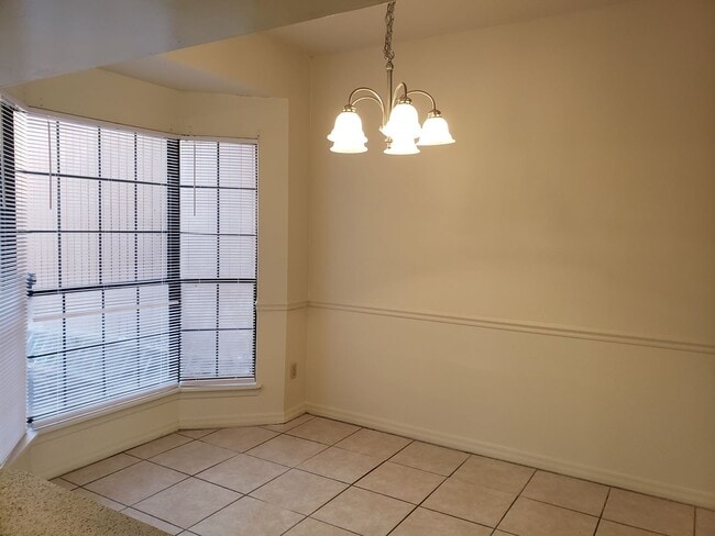 Photo - Remodeled 2 bedroom/1&1/2 bathroom in Eastwood on the Bayou