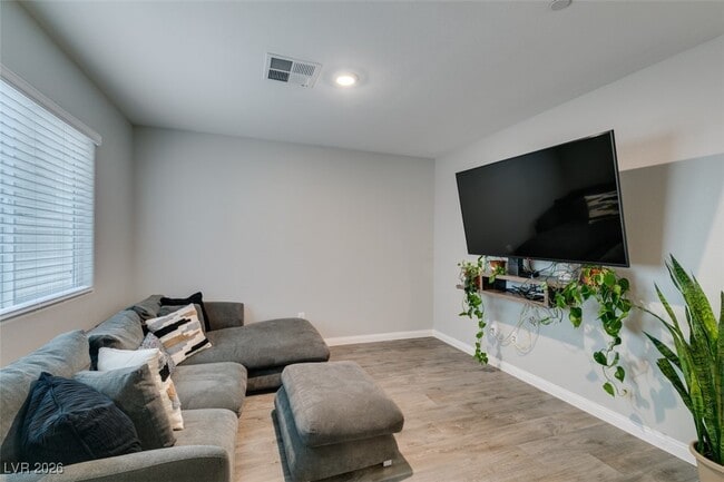 Building Photo - 12349 Golden Wreath Rd