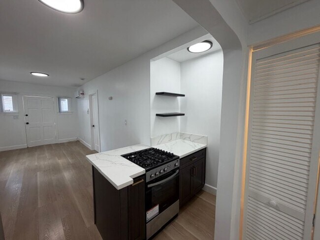 1447 Bellevue Ave