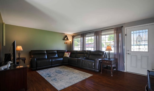 Photo - 3204 Butterfield Rd