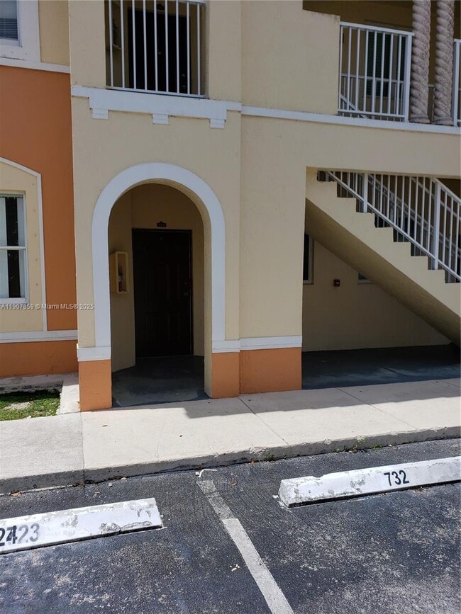 Building Photo - 1666 SE 27th Ct Unit 103