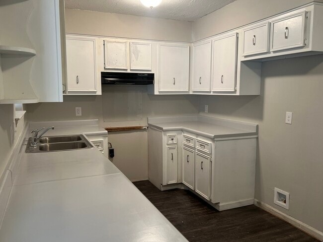 Photo - 2715 Jadestone Dr