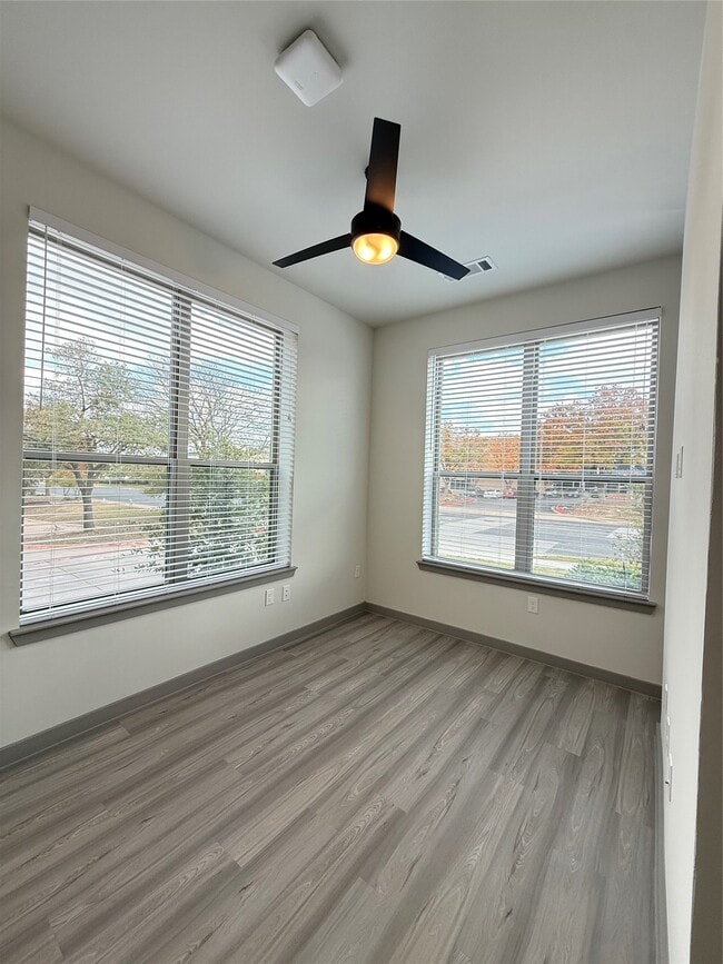 Photo - 11604 Stonehollow Dr Unidad S1.164