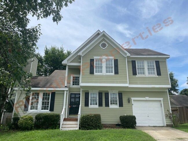 Building Photo - 537 Mountain Lake Dr