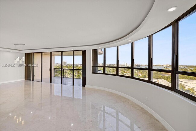 10175 Collins Ave Unit 907