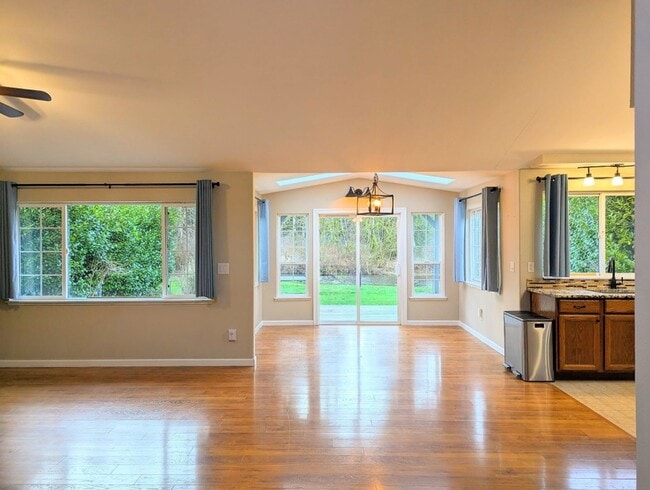 Photo - 2Bd/2Ba Granite Falls House